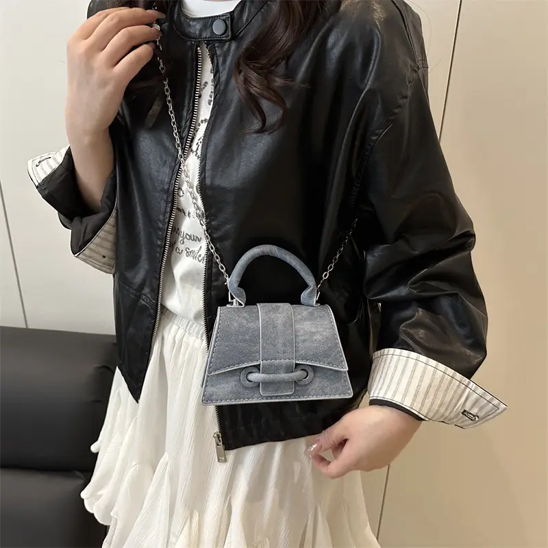 Silver Chain Crossbody Bag for Women 2025 - Image 7