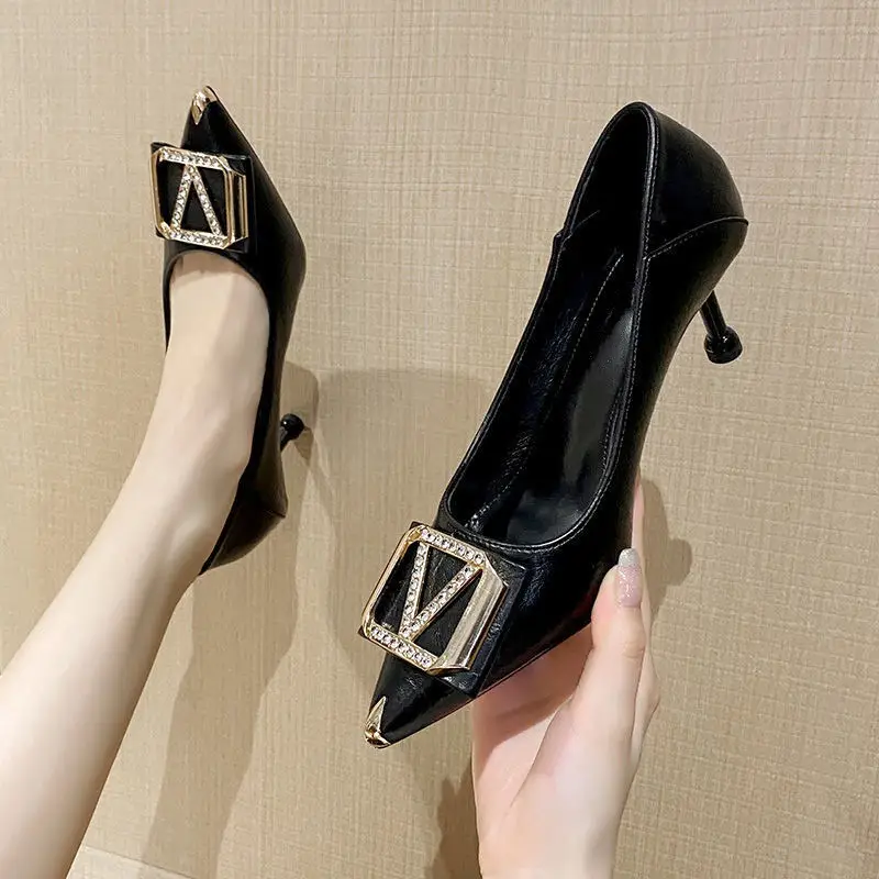 2026 French Style Black Square Buckle Heels â feature 1