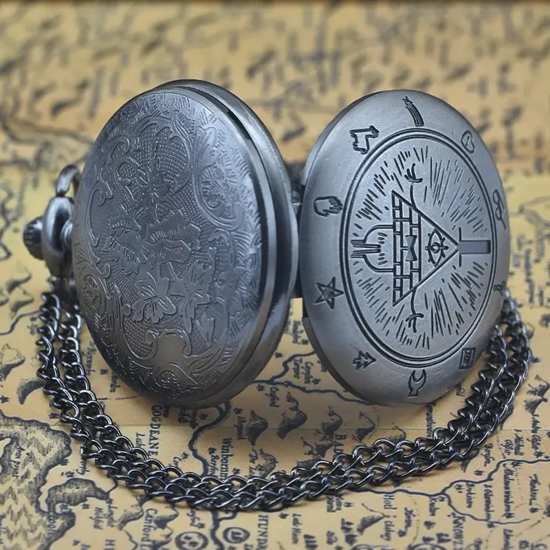 Vintage Scarecrow Pocket Watch with Star Design — feature 7