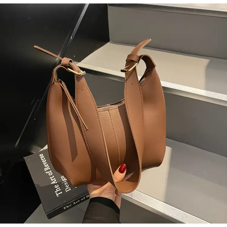 Women's Large-Capacity Crossbody Shoulder Bag Beige Leather — feature 23