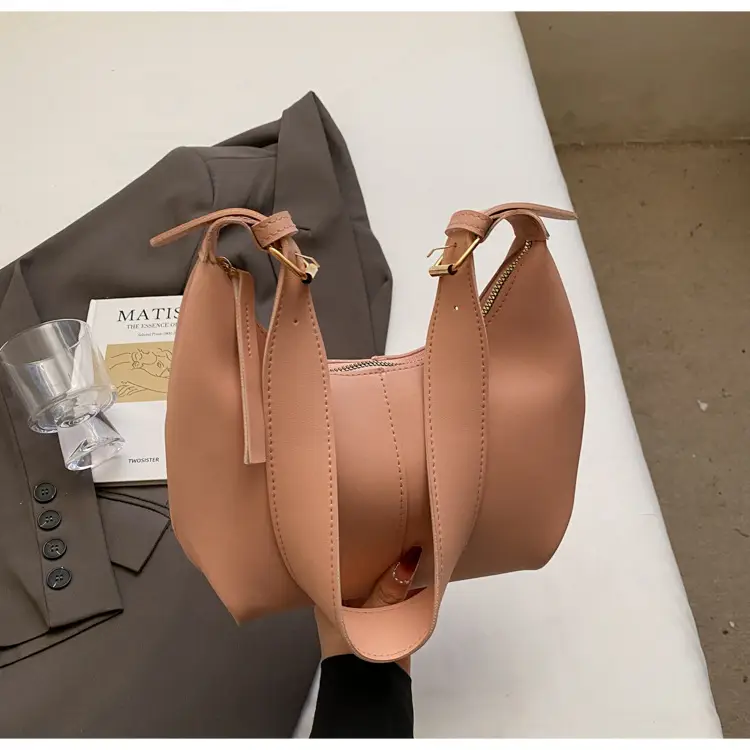 Women's Large-Capacity Crossbody Shoulder Bag Beige Leather — feature 25