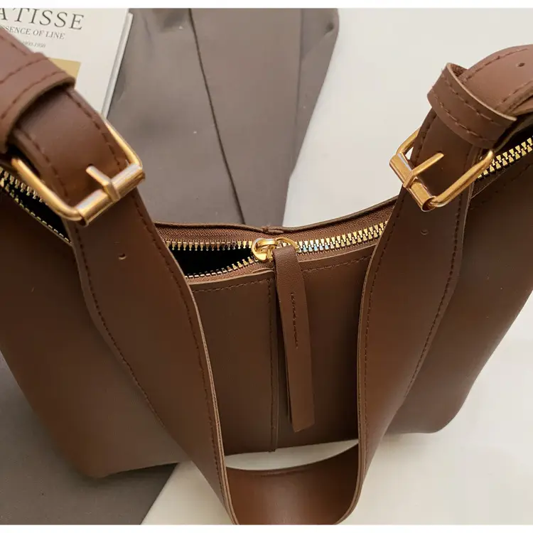 Women's Large-Capacity Crossbody Shoulder Bag Beige Leather — feature 42