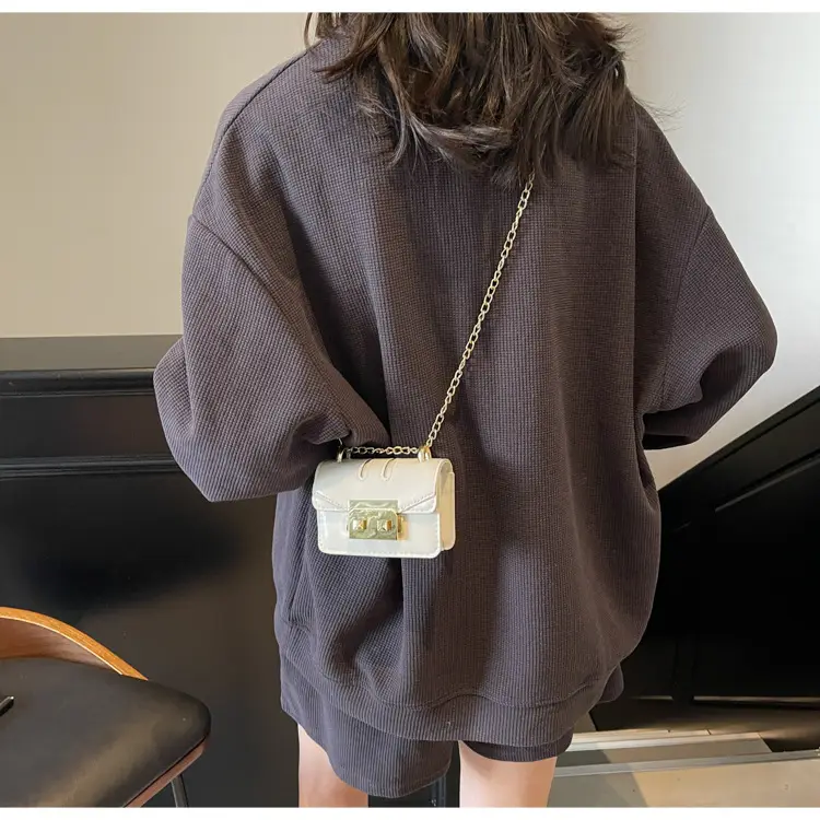 Light Blue Chain Crossbody Bag for Women — feature 19