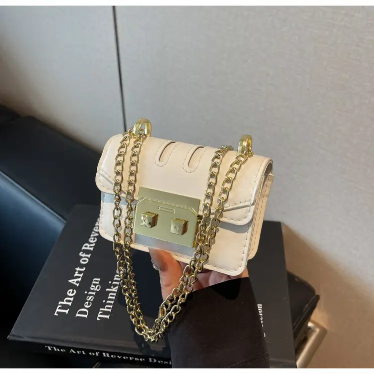 Light Blue Chain Crossbody Bag for Women — feature 23