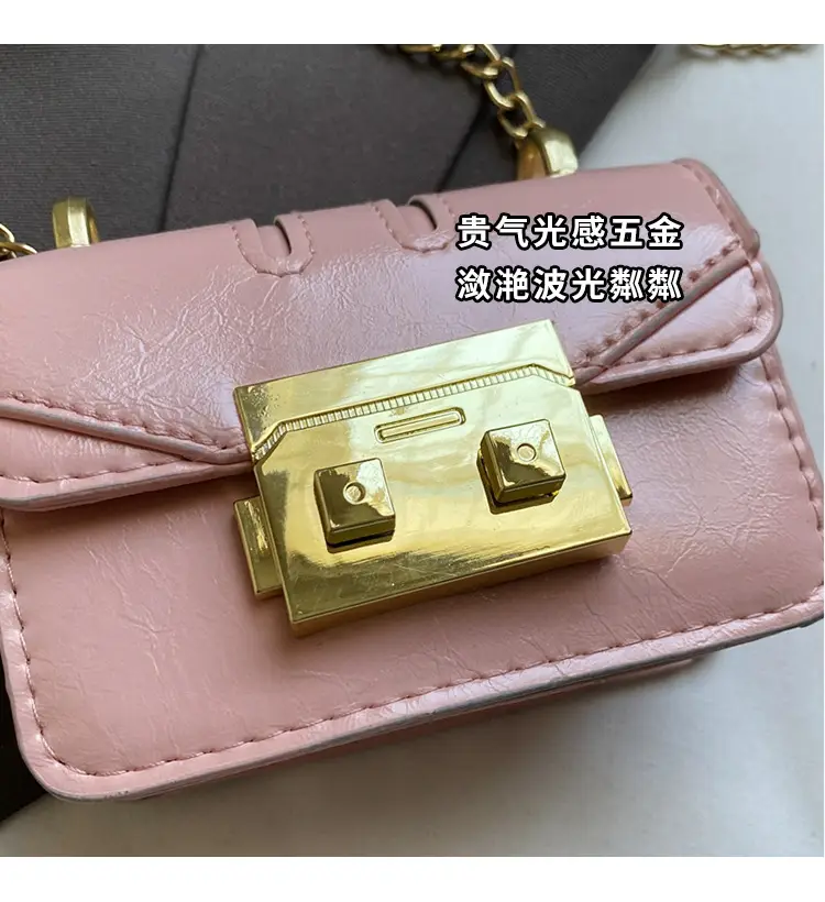 Light Blue Chain Crossbody Bag for Women — feature 3