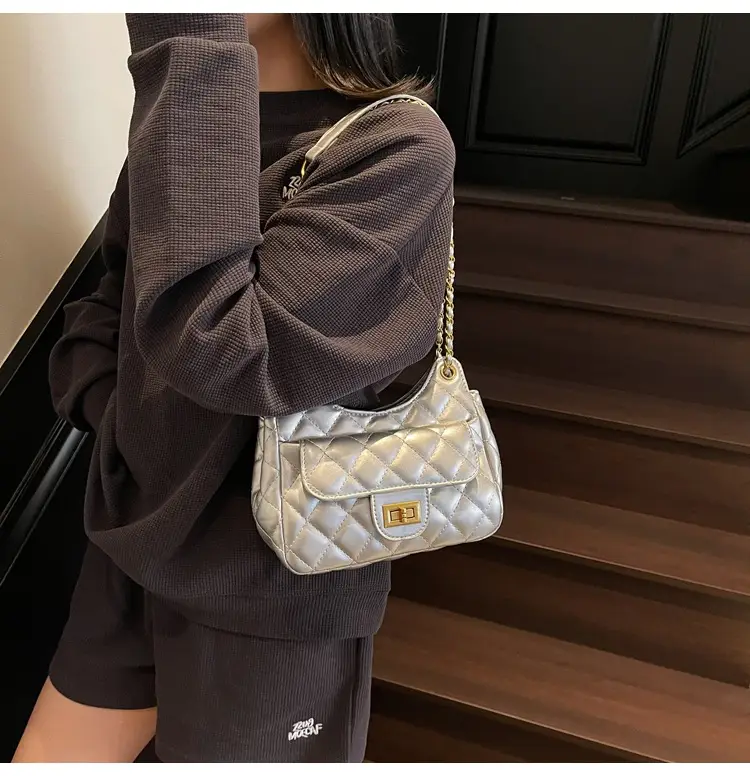 White Rhombus Chain Bag for Women 2026 — feature 20
