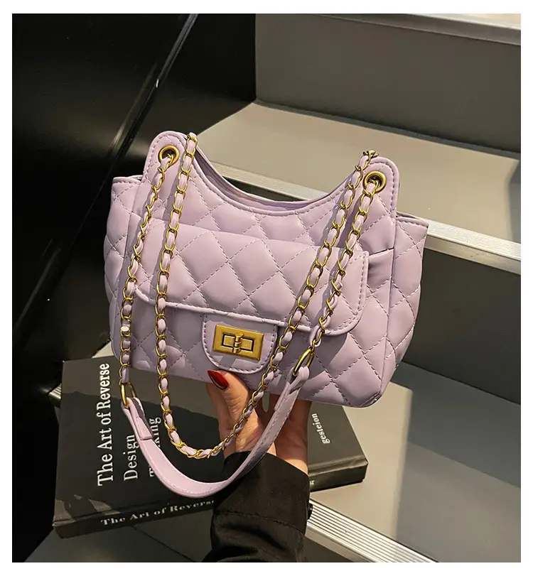 White Rhombus Chain Bag for Women 2026 — feature 3