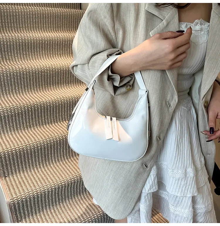 Silver High-End Shoulder Bag for Women 2025 — feature 17