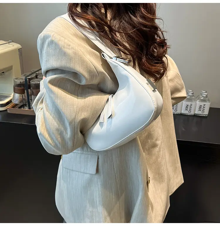 Silver High-End Shoulder Bag for Women 2025 — feature 19