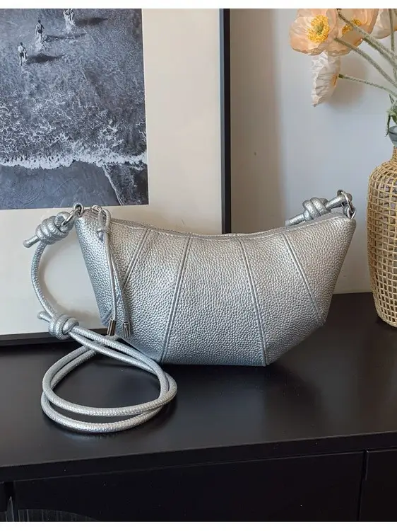 Women's Cream Crossbody Bag with Chain Strap - Image 9