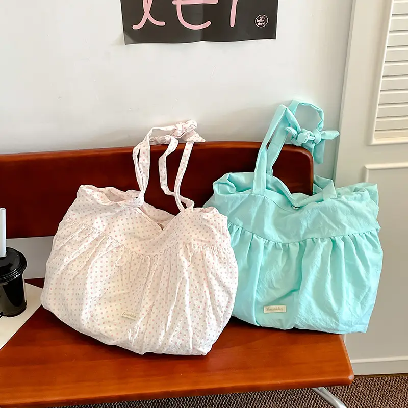 Women's Korean Style Pleated Shoulder Bag Pink White — feature 6