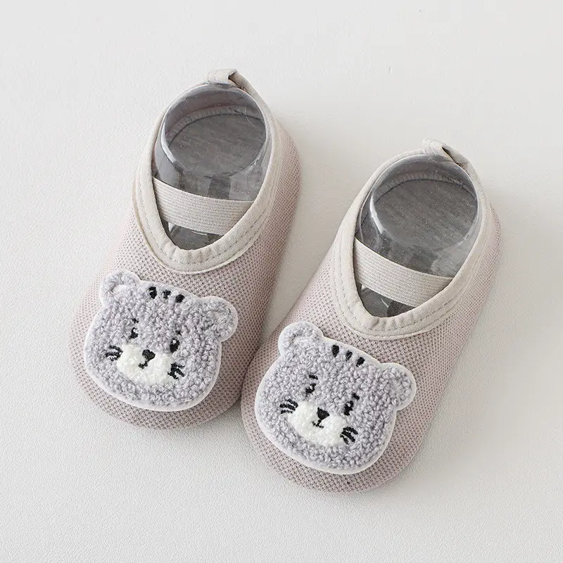 Soft Cartoon Baby Shoes 6-12M Non-Slip Cloth