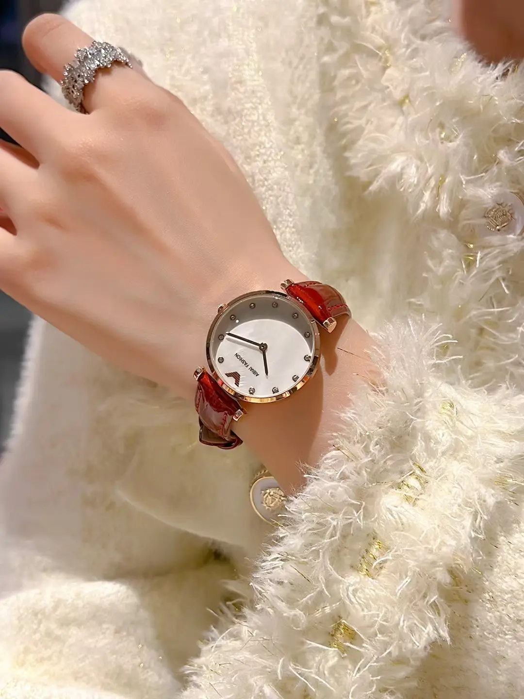 Women's Gold Plated Waterproof Watch with Crystal Dial — feature 8