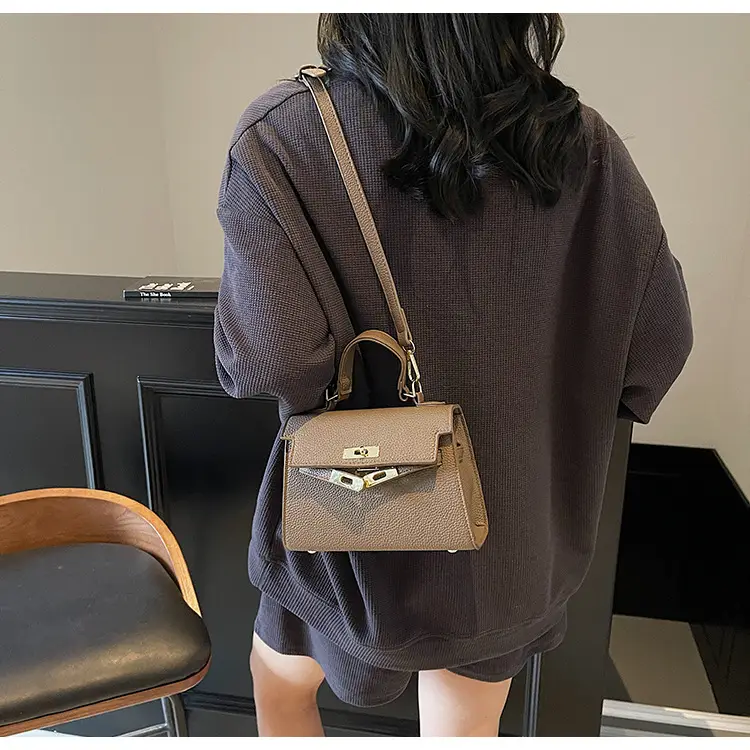 Women Brown Leather Shoulder Bag 2025 Summer New Style — feature 15