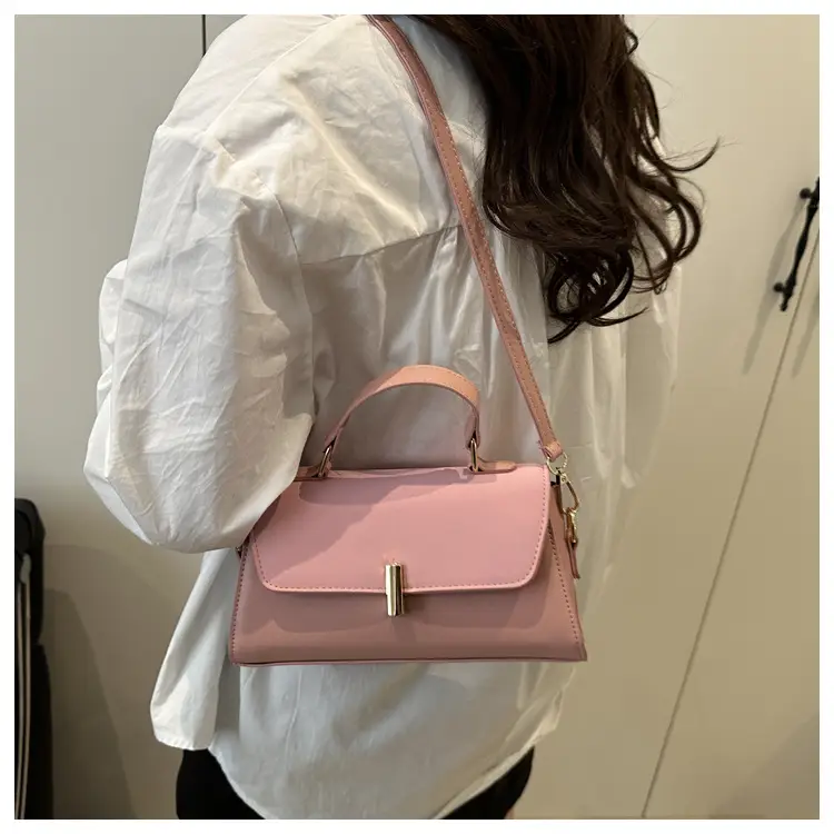 2025 New Pu Fashion Textured Solid Color Small Square Handbag — feature 11