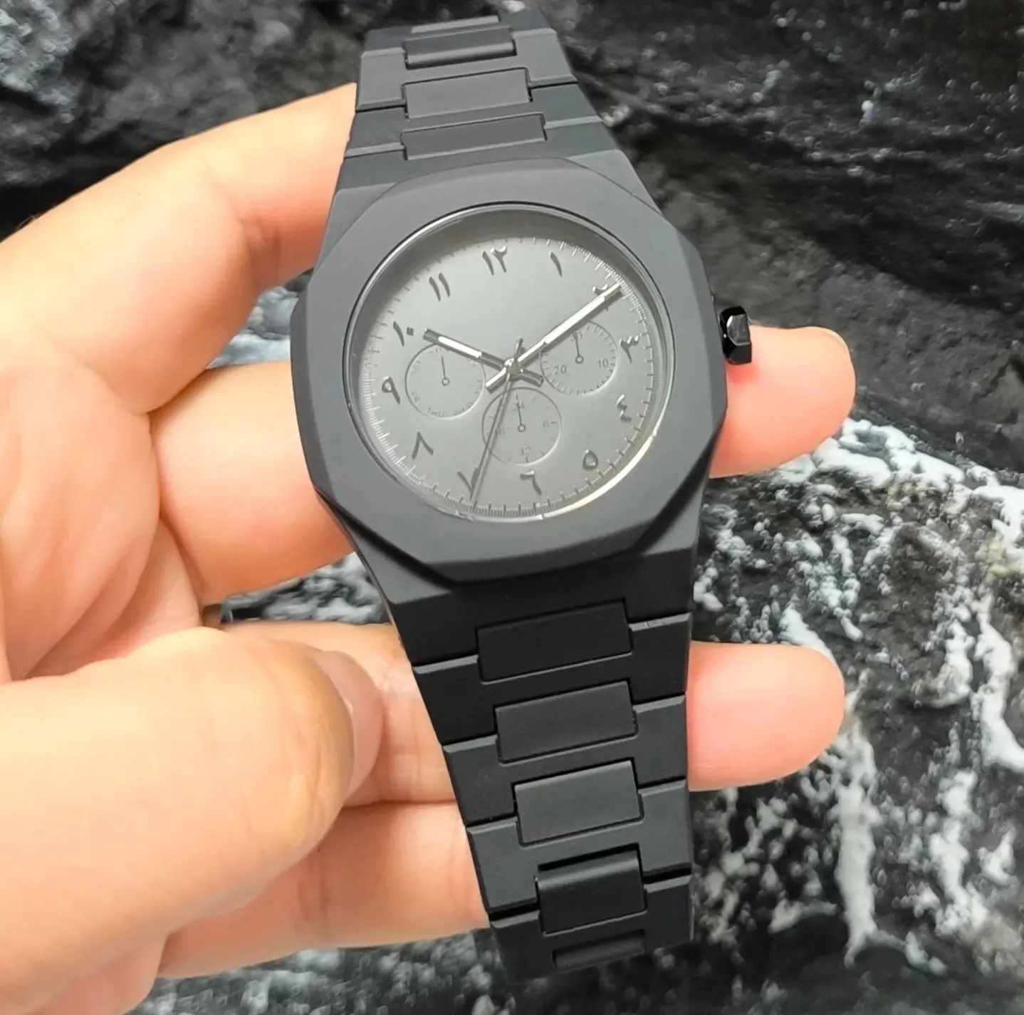 Men's Black Quartz Wristwatch with Dopamine Design