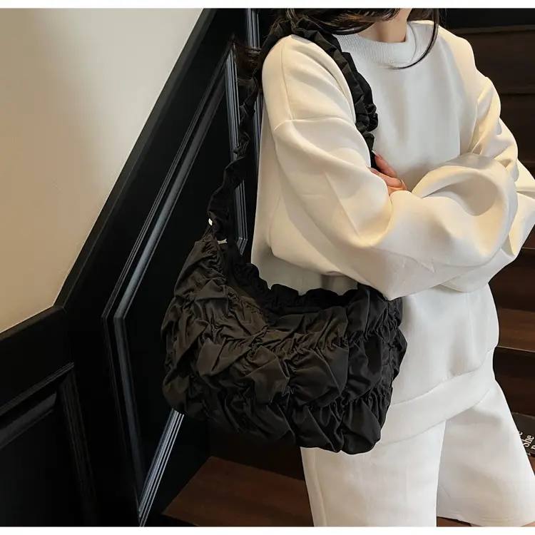 Korean Pleated Cloud Bag Women 2025 New — feature 20