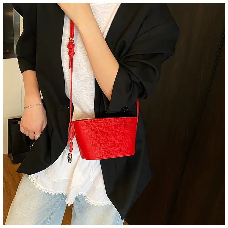 Women's Cream Mesh Shoulder Bag 2025 Commuter Crossbody — feature 37