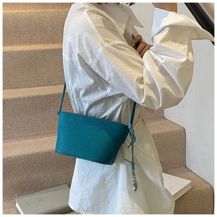Women's Cream Mesh Shoulder Bag 2025 Commuter Crossbody — feature 48