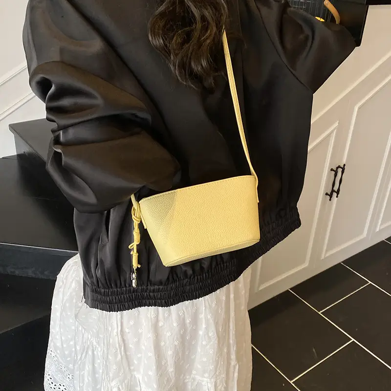 Women's Cream Mesh Shoulder Bag 2025 Commuter Crossbody - Image 2