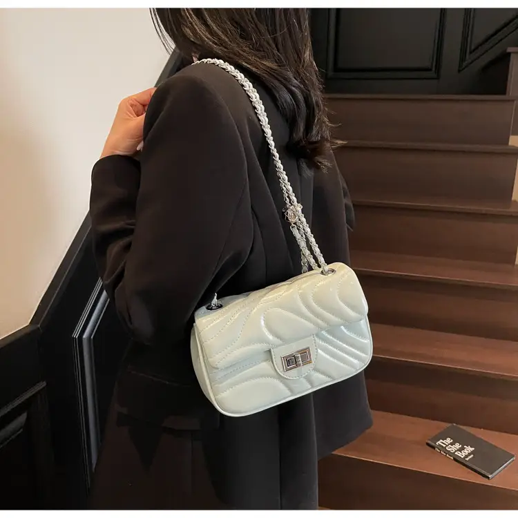 Light Green Embroidery Crossbody Bag with Silver Chain — feature 27