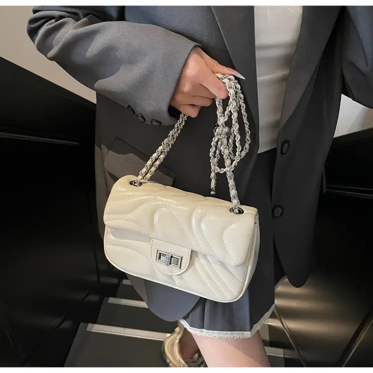 Light Green Embroidery Crossbody Bag with Silver Chain — feature 41