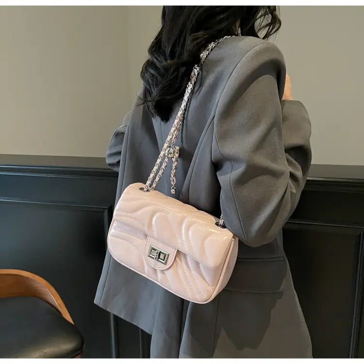 Light Green Embroidery Crossbody Bag with Silver Chain — feature 45