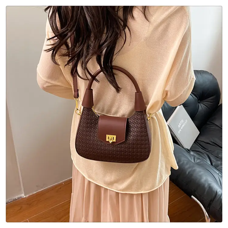 Women's French Crescent Shoulder Bag Beige White 2025 — feature 27