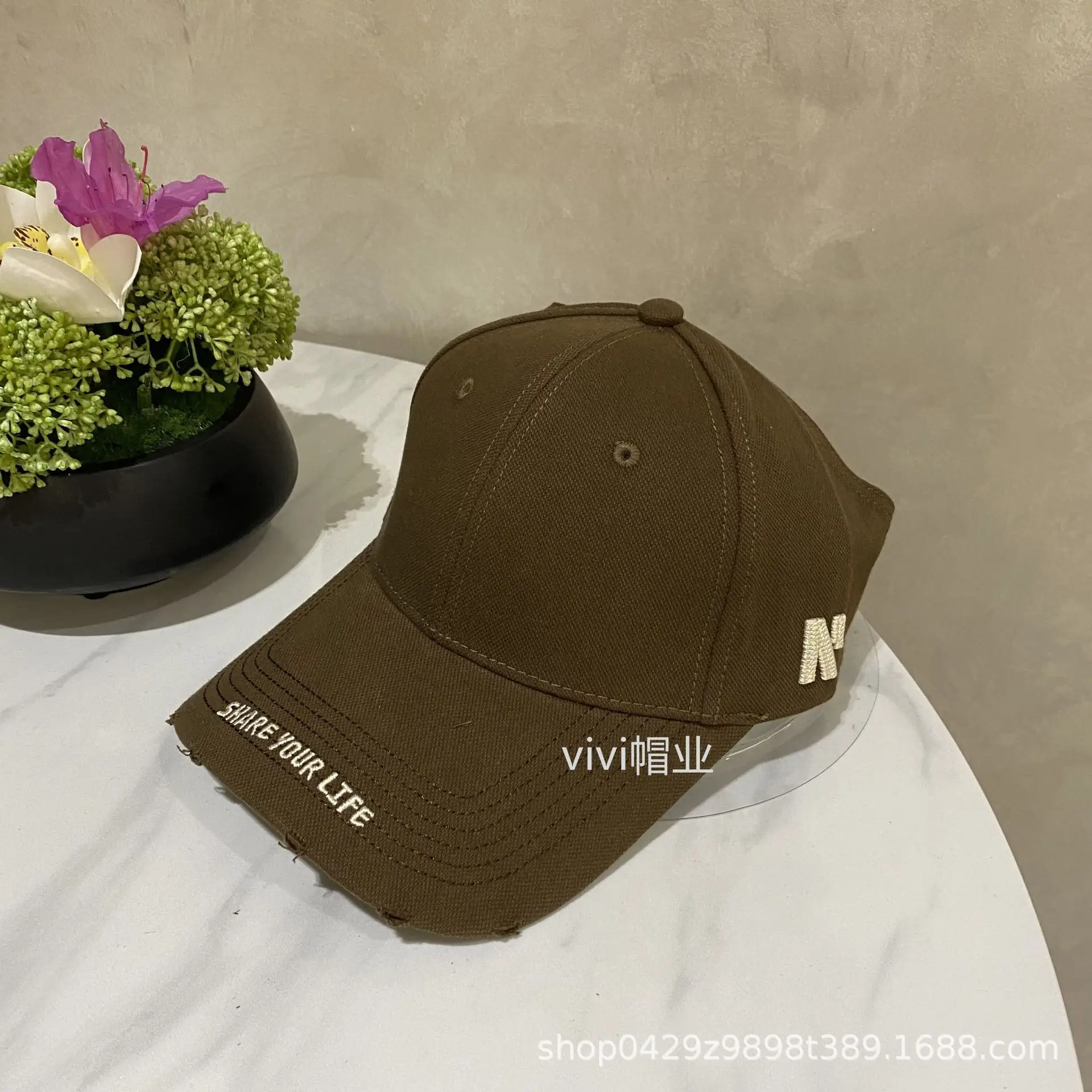 Women's Beige Letter Embroidered Baseball Cap Wide Brim Ponytail - Image 6