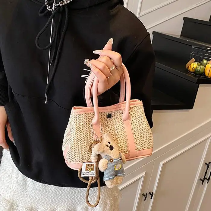 Women Straw Handbag with Cute Bear Design