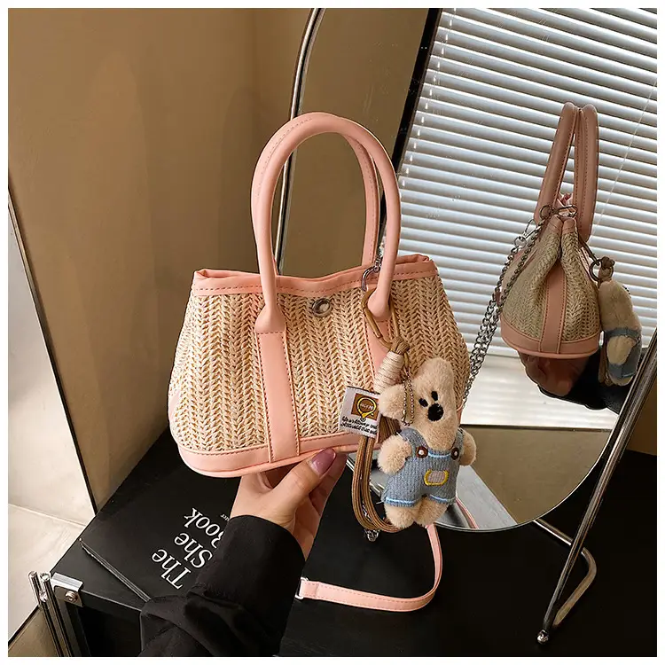 Women Straw Handbag with Cute Bear Design — feature 16