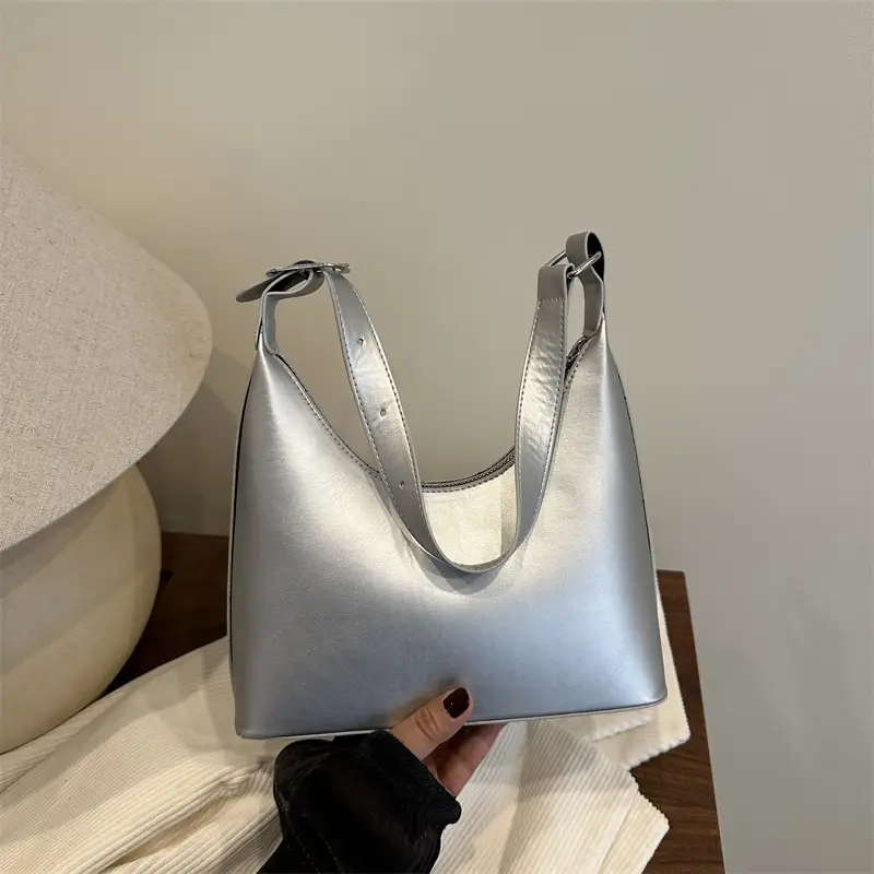 Green French Niche Shoulder Bag for Women - Image 7