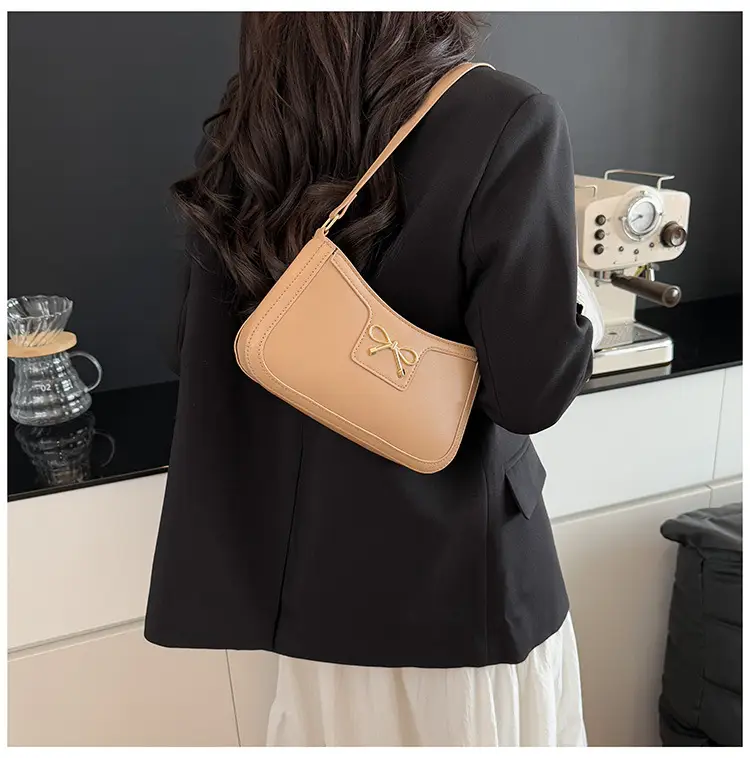 White Bow Shoulder Bag for Women Luxury Leather Commuter — feature 19