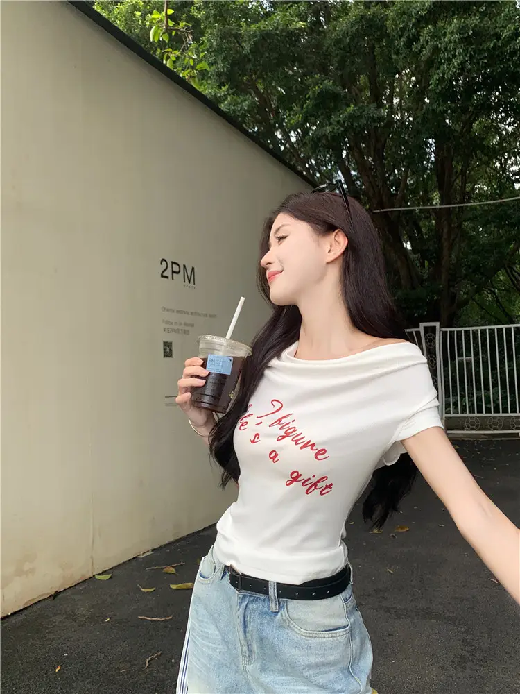 Women's 2025 Short-Sleeved Slim-Fit T-Shirt with Short Neck Collar for Summer Letter Print Slim Look Spice Girls All-Match Short Shoulder Top — feature 4