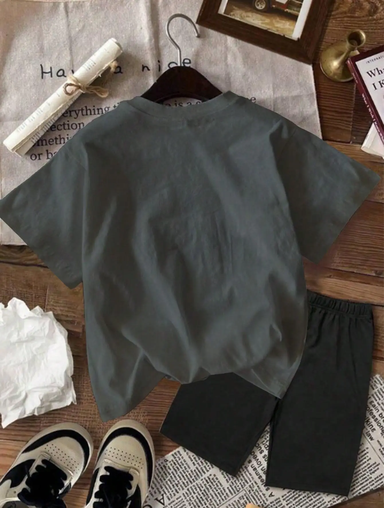 Women Loose Letter Printed T-Shirt Black Shorts Set Summer 2025 — feature 4