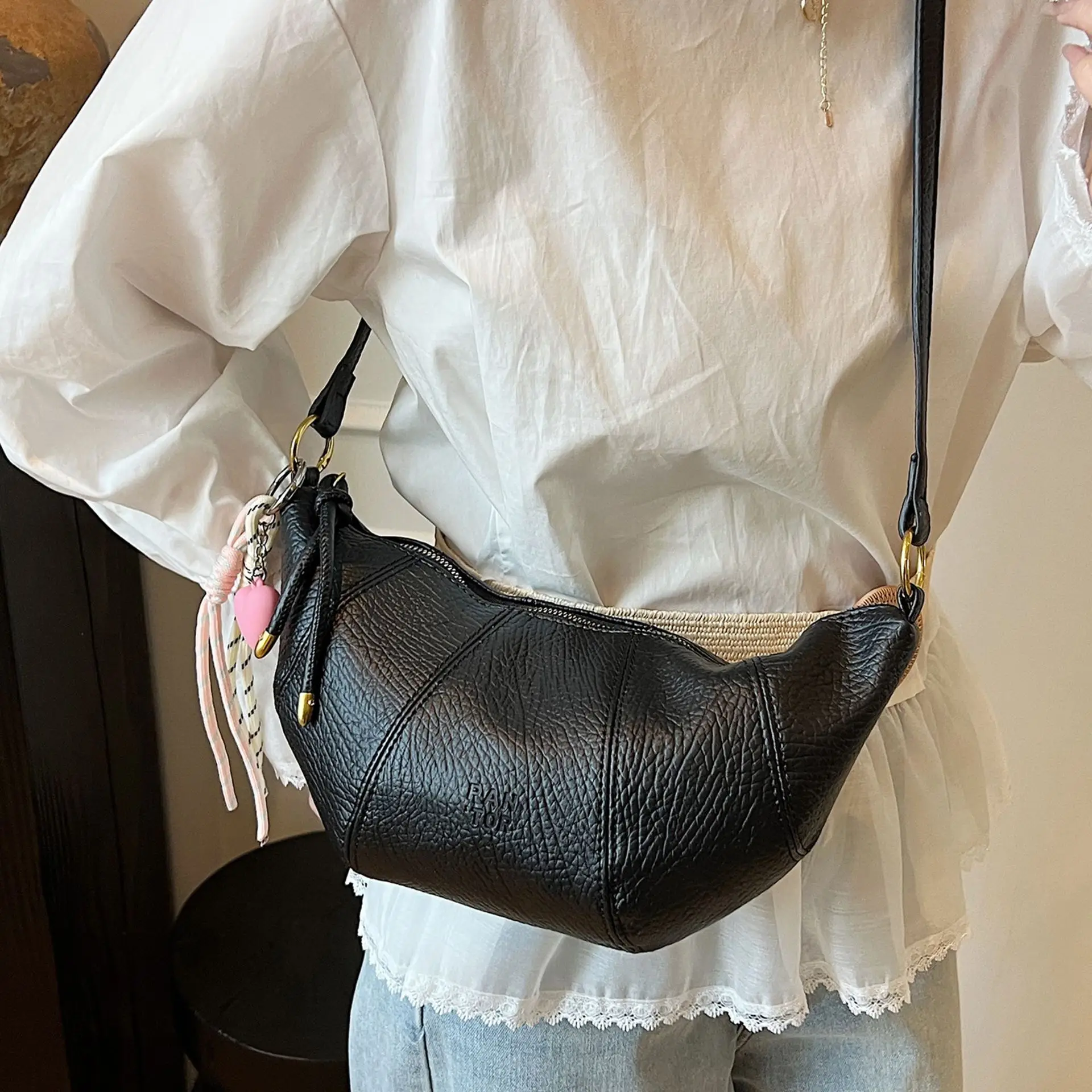 Silver One-Shoulder Crossbody Bag for Women - Image 10