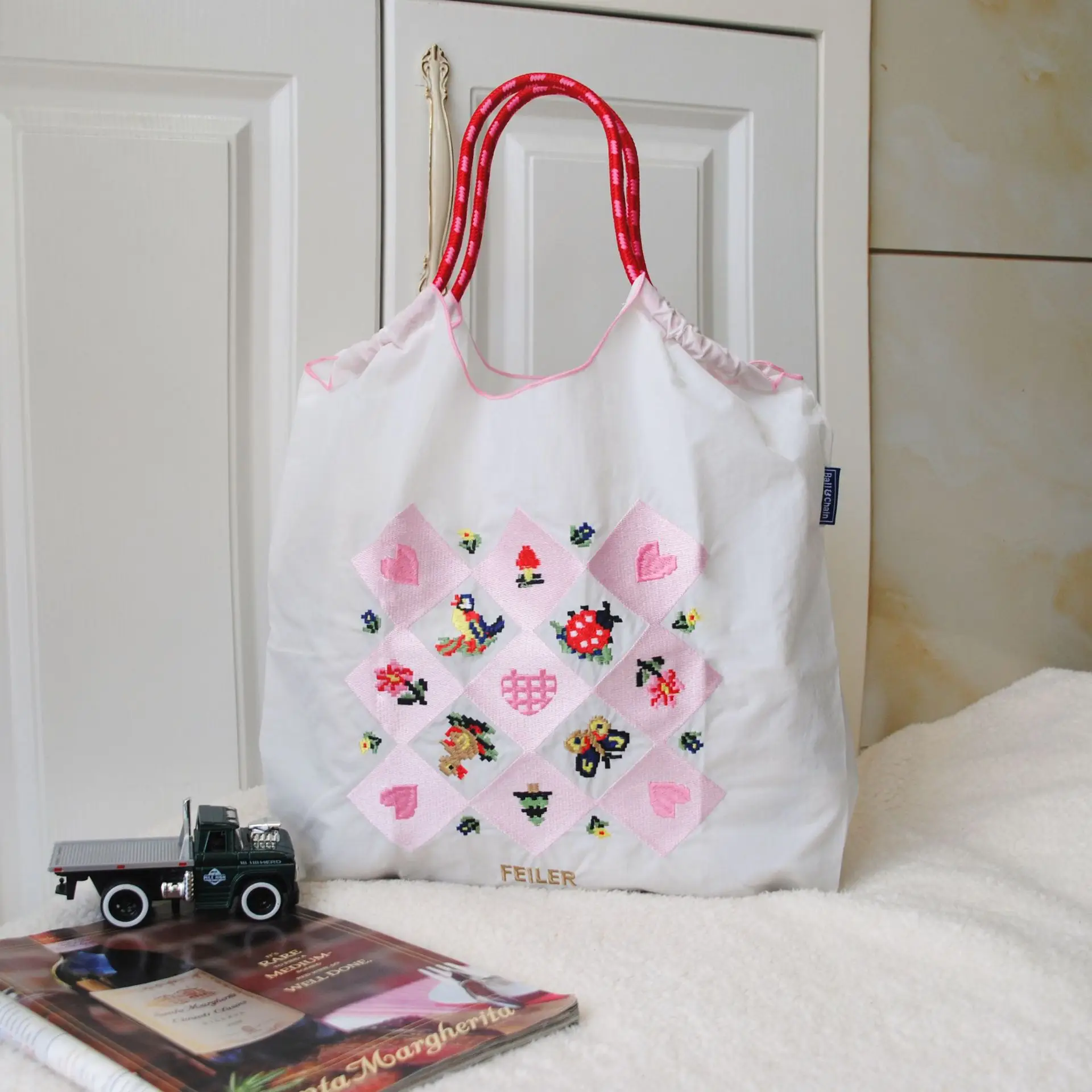 2025 Embroidered Duck Crossbody Bag Black White - Image 4