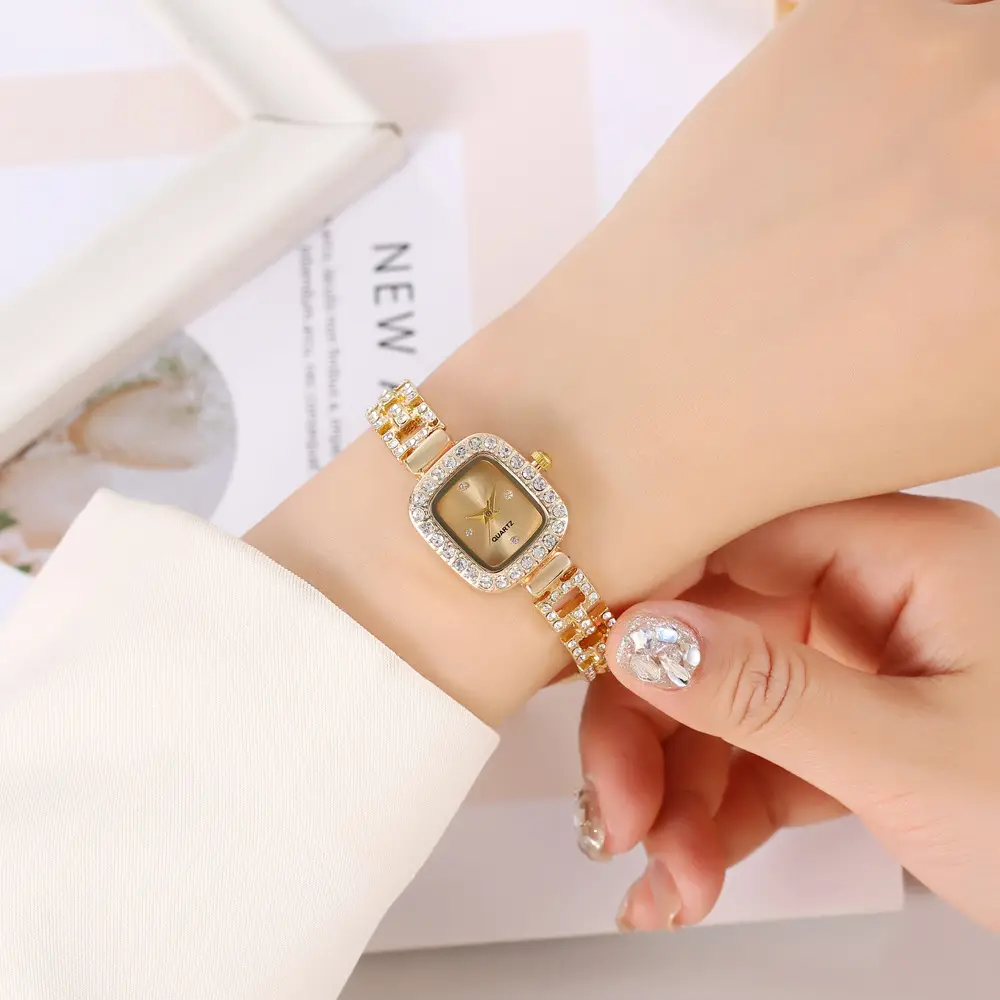 Foreign Trade Explosions Bracelet Diamond Quartz Decoration Watch Fashion Exquisite High Square Watch Live Selling Wholesale — feature 10
