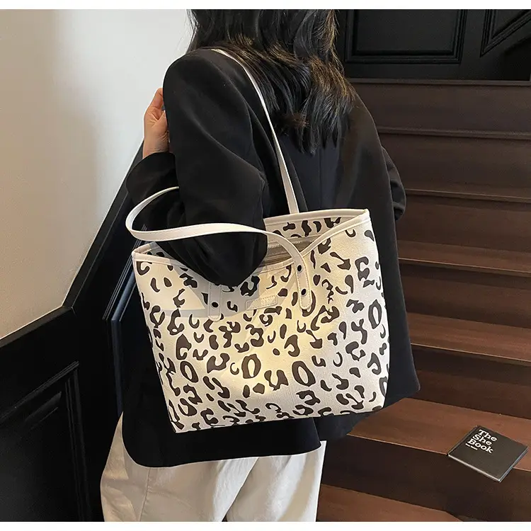 Women Leopard Print Canvas Shoulder Bag 2025 — feature 13