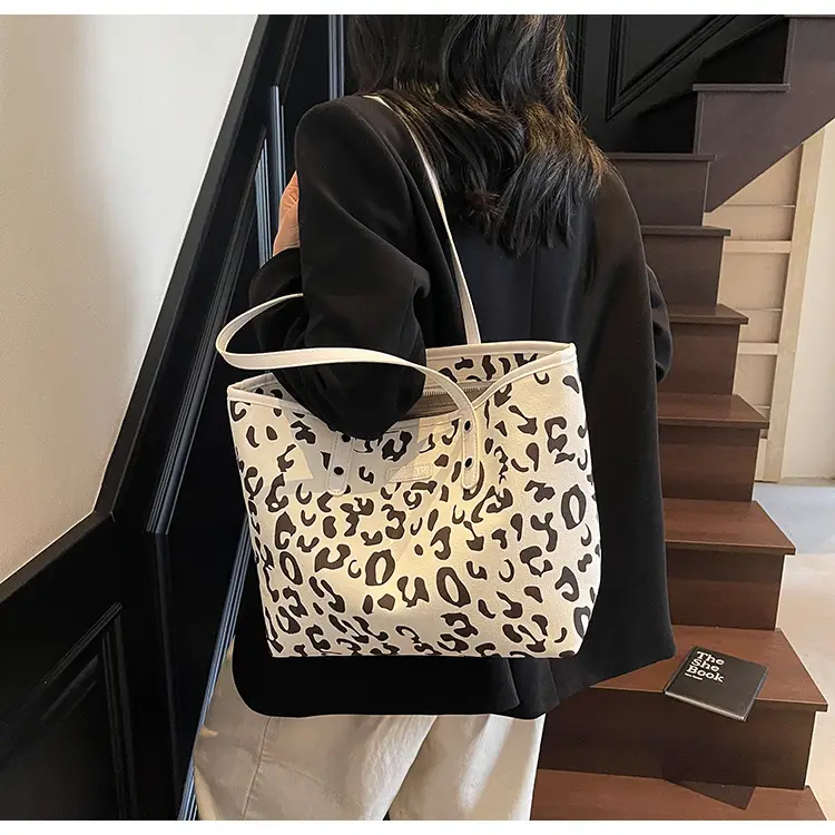 Women Leopard Print Canvas Shoulder Bag 2025 — feature 14