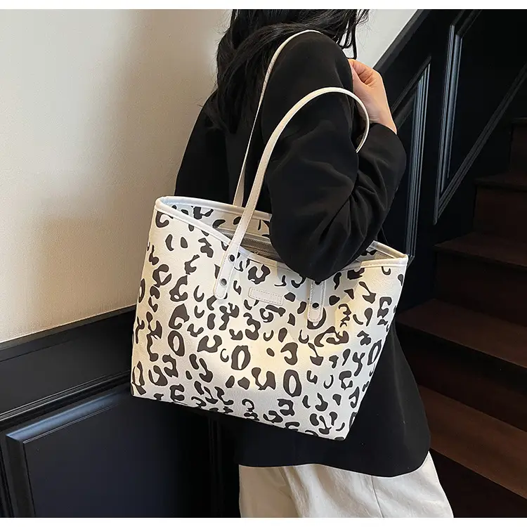 Women Leopard Print Canvas Shoulder Bag 2025 — feature 16