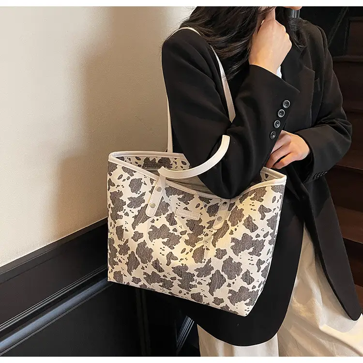 Women Leopard Print Canvas Shoulder Bag 2025 — feature 21