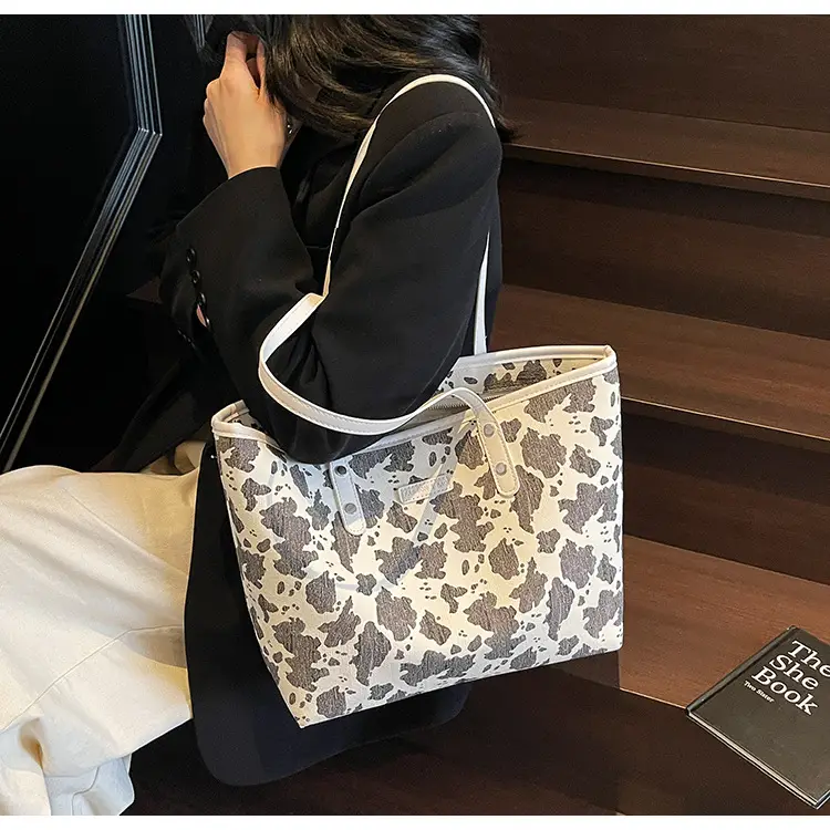 Women Leopard Print Canvas Shoulder Bag 2025 — feature 26