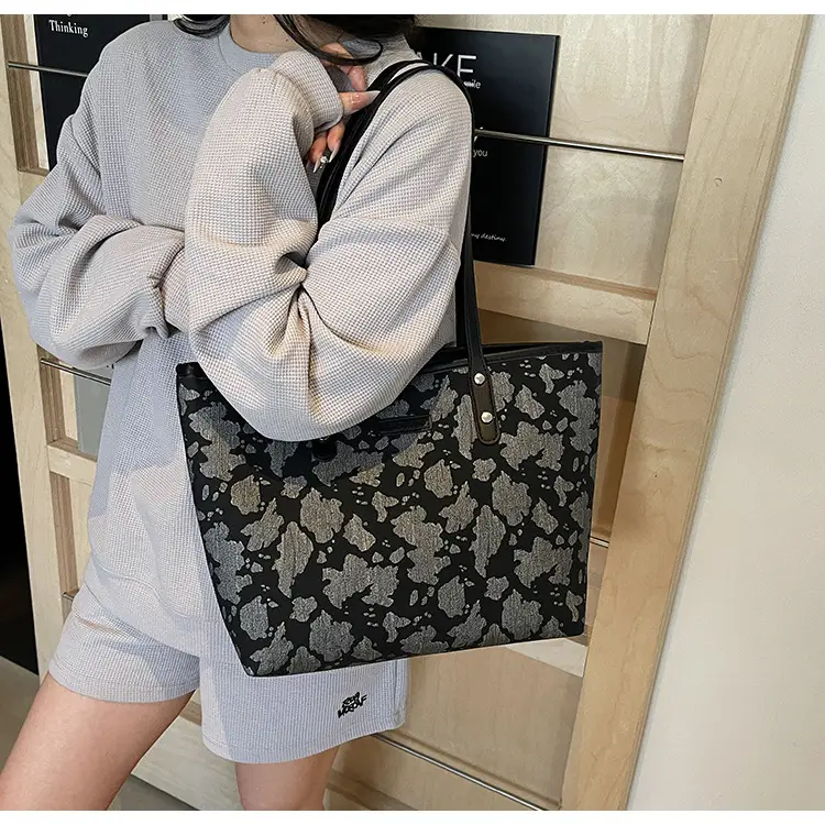 Women Leopard Print Canvas Shoulder Bag 2025 — feature 28