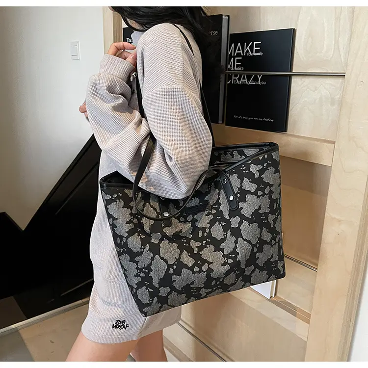 Women Leopard Print Canvas Shoulder Bag 2025 — feature 30