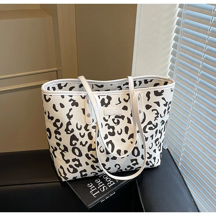 Women Leopard Print Canvas Shoulder Bag 2025 — feature 37