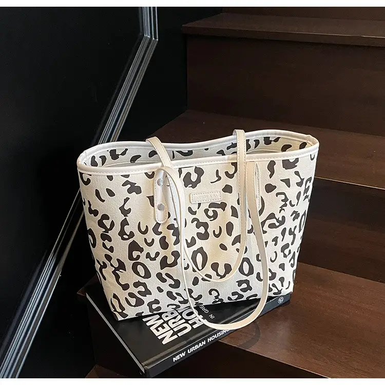 Women Leopard Print Canvas Shoulder Bag 2025 — feature 40