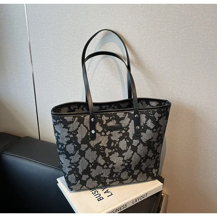 Women Leopard Print Canvas Shoulder Bag 2025 — feature 47