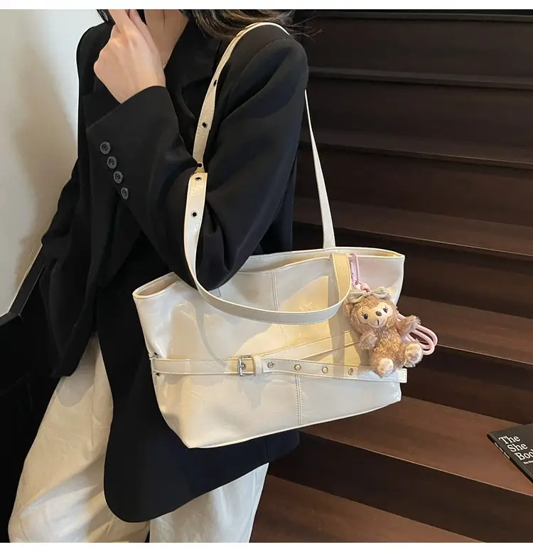 Women's Yellow Leather Shoulder Bag with Teddy Bear — feature 21
