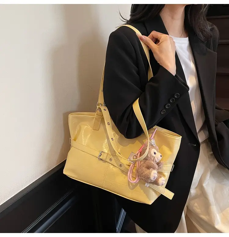 Women's Yellow Leather Shoulder Bag with Teddy Bear — feature 24